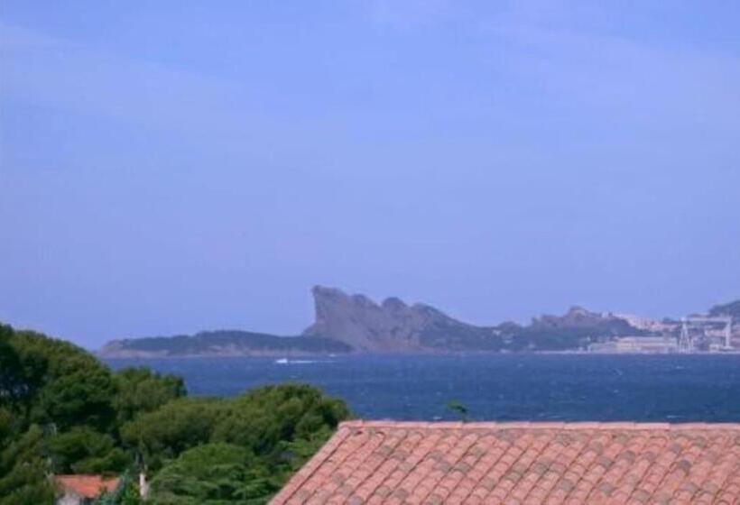 T3 Vue Mer Calme à La Madrague