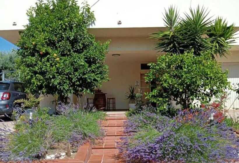 Villa Ettore Tranquil 4 Bed Villa