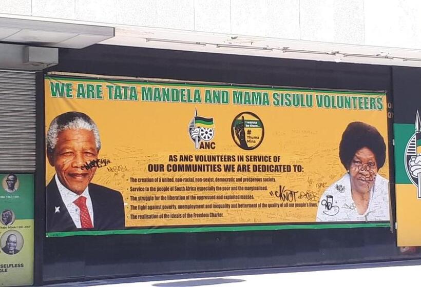 4 On Pritchard Luxury Suites