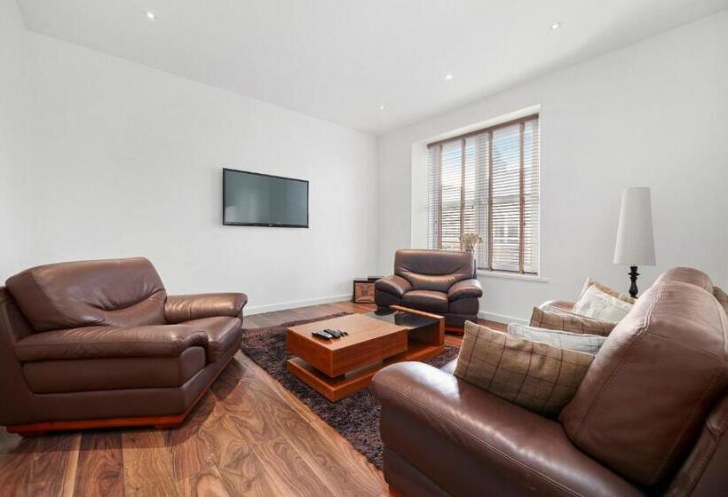 Howburn Residence Serviced Apartments   1,2& 3 Bedroom Apartments