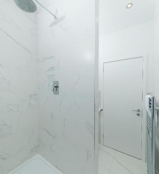 Howburn Residence Serviced Apartments   1,2& 3 Bedroom Apartments