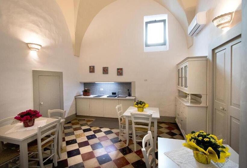 Le Finestre Su Porta Carrese   Luxury Rooms