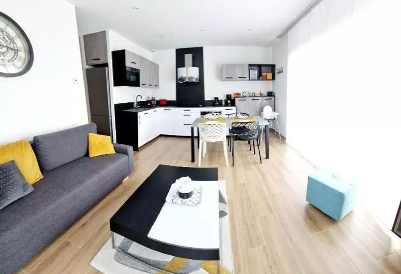 Le Gîte City Haut De Gamme, Jardin, Piscine