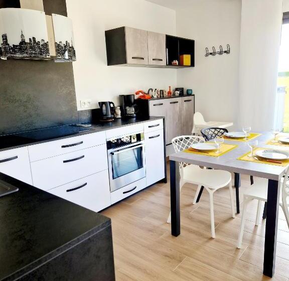 Le Gîte City Haut De Gamme, Jardin, Piscine