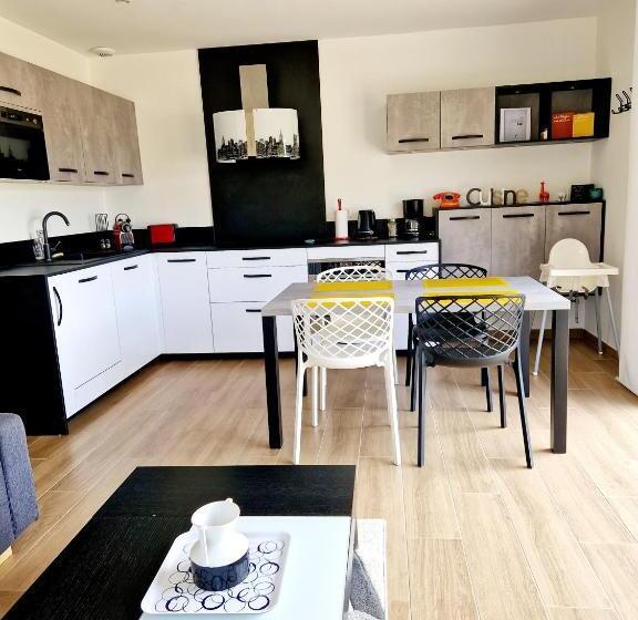 Le Gîte City Haut De Gamme, Jardin, Piscine