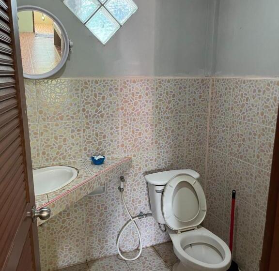 پانسیون P Un House