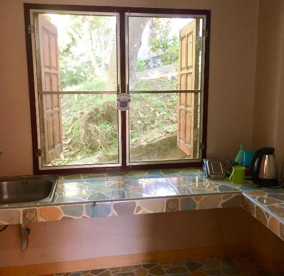 پانسیون P Un House