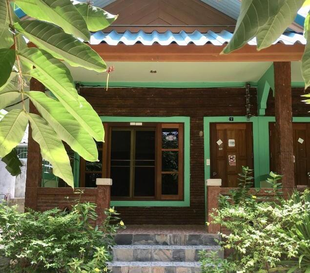 پانسیون P Un House