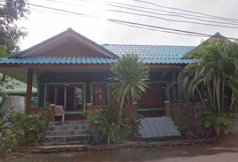 ペンション P Un House