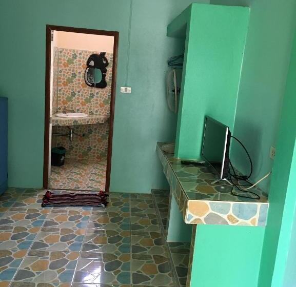 پانسیون P Un House