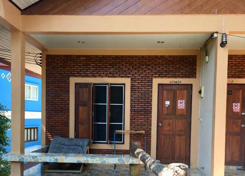 پانسیون P Un House