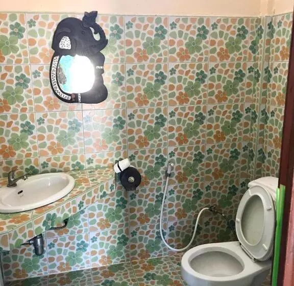 ペンション P Un House