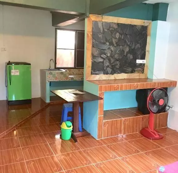 ペンション P Un House