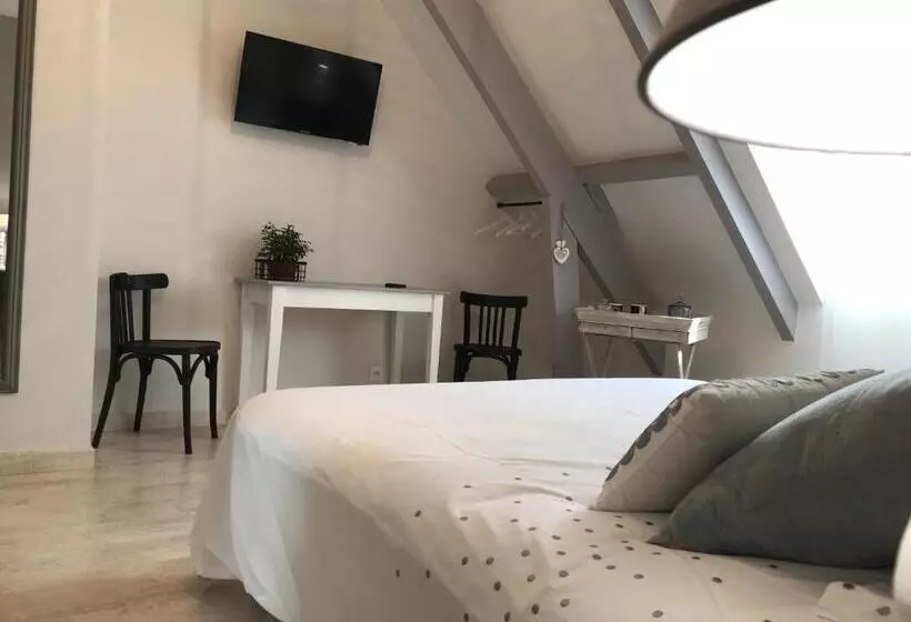 Aamiaismajoitus (B&B) Au Coeur Des Châteaux