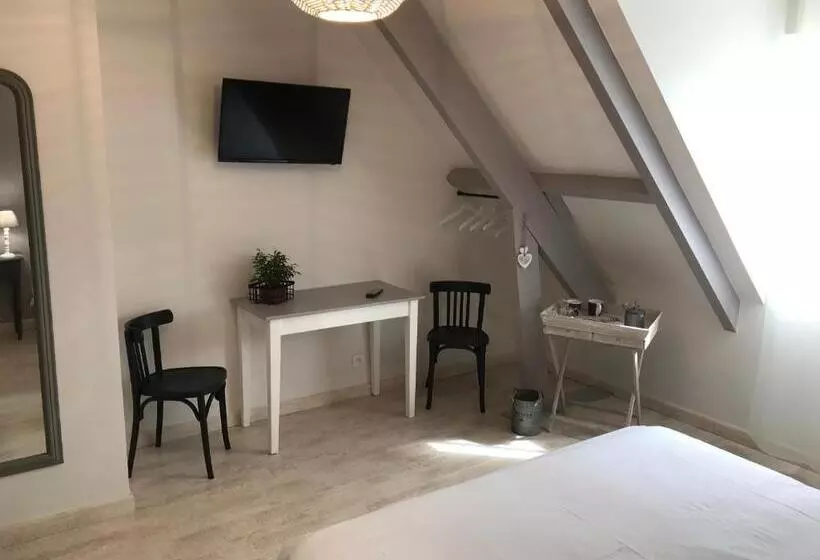 Aamiaismajoitus (B&B) Au Coeur Des Châteaux