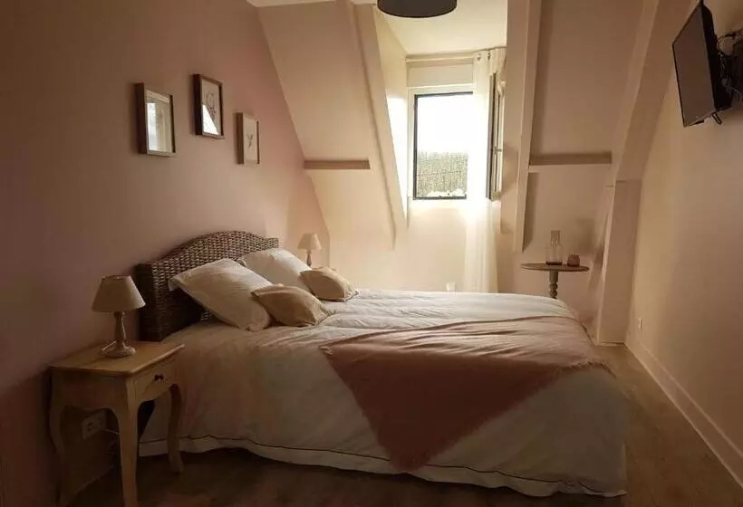 Aamiaismajoitus (B&B) Au Coeur Des Châteaux