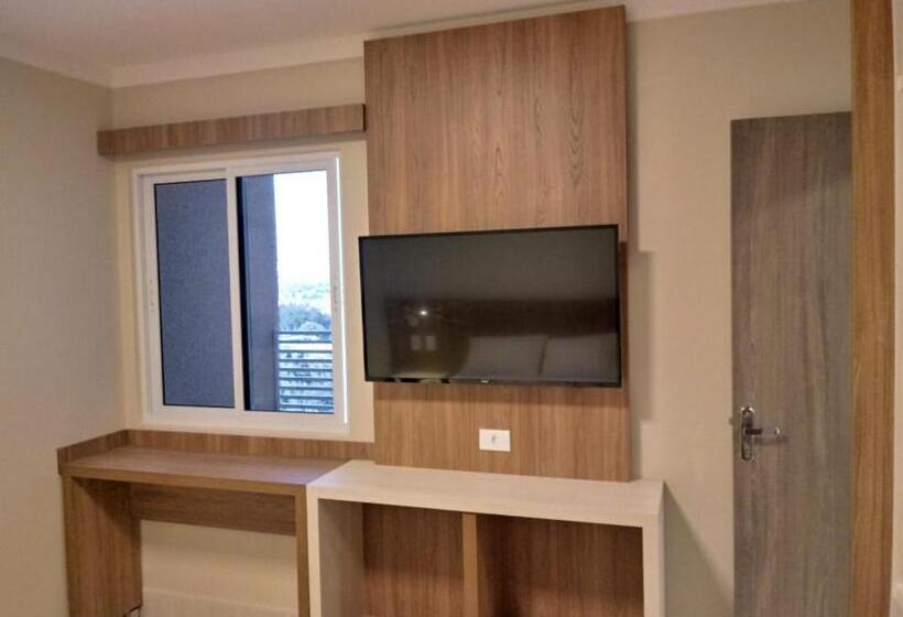 בית מלון כפרי Piazza Diroma Flats Para Temporada