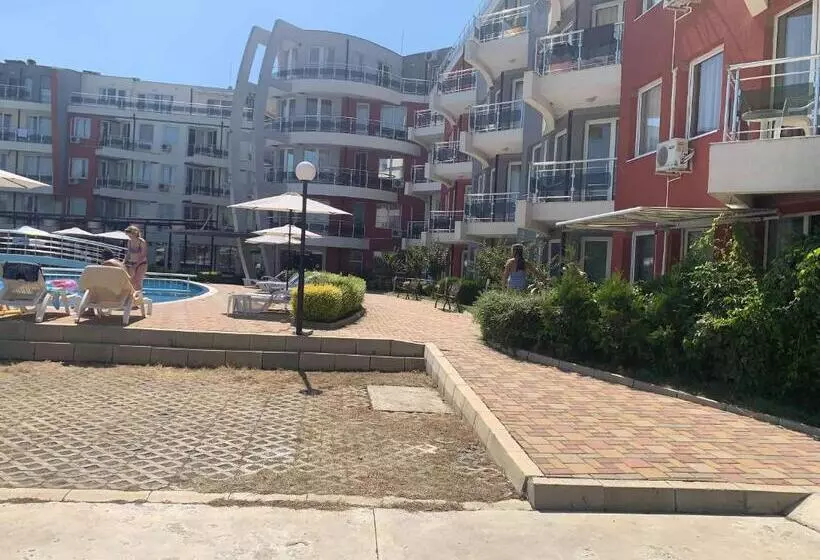 ホテル Private Apartment In Emberli Apart