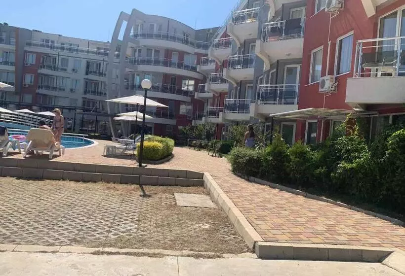 ホテル Private Apartment In Emberli Apart
