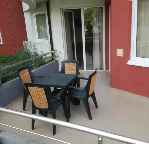 ホテル Private Apartment In Emberli Apart