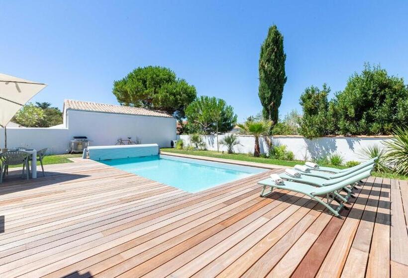 Magnifique Récente Villa De Charme Avec Piscine