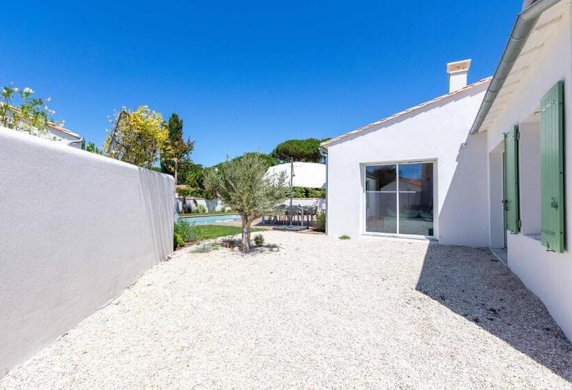 Magnifique Récente Villa De Charme Avec Piscine