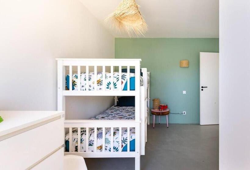 Magnifique Récente Villa De Charme Avec Piscine