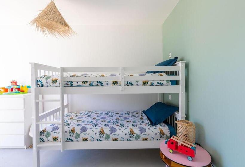 Magnifique Récente Villa De Charme Avec Piscine