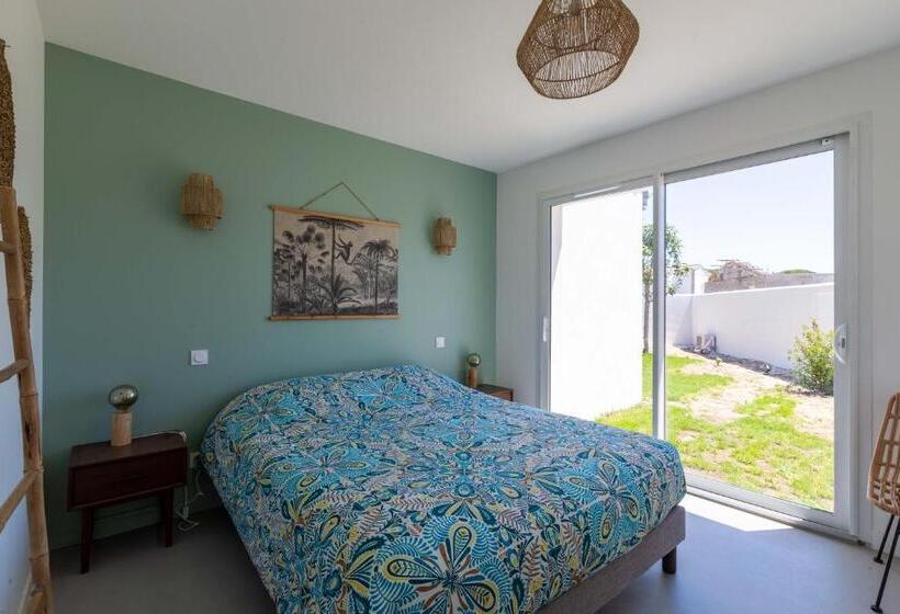 Magnifique Récente Villa De Charme Avec Piscine