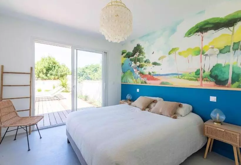 Magnifique Récente Villa De Charme Avec Piscine