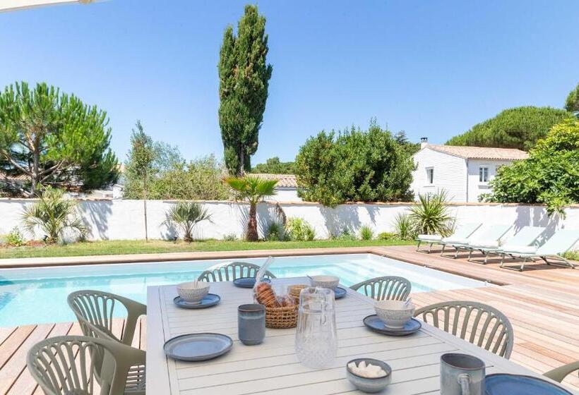 Magnifique Récente Villa De Charme Avec Piscine