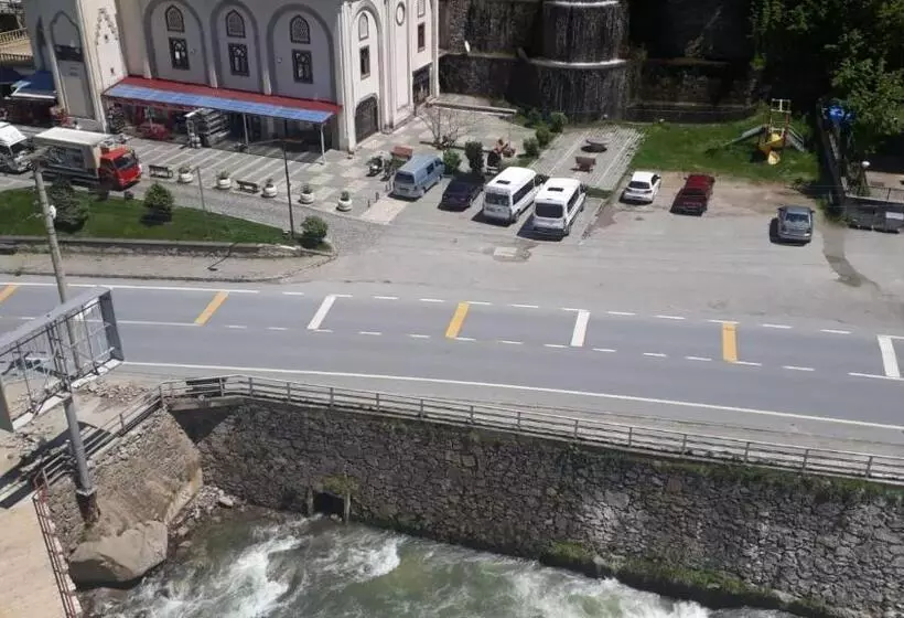 Mavi̇ Köşk Uzungöl