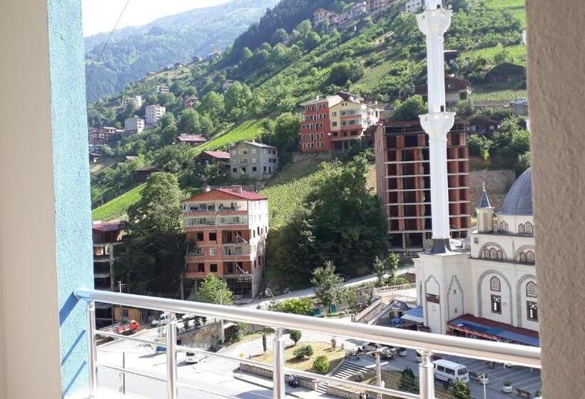 Mavi̇ Köşk Uzungöl