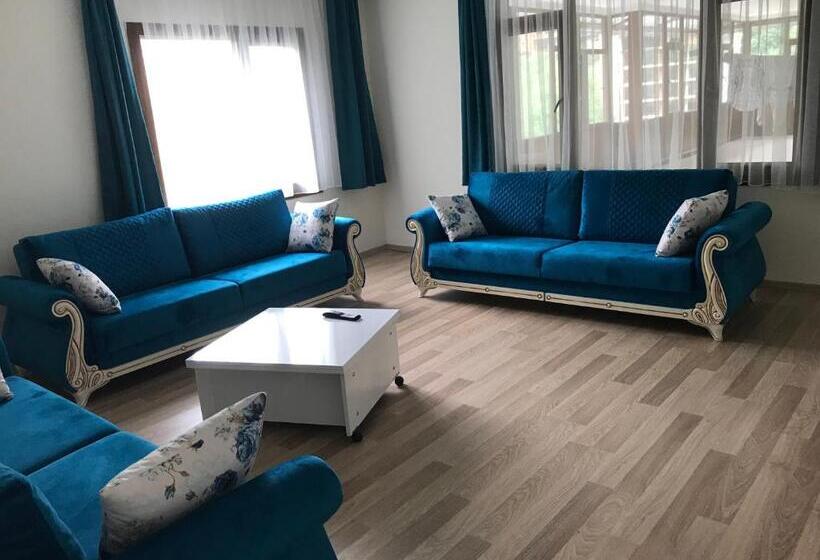 Mavi̇ Köşk Uzungöl