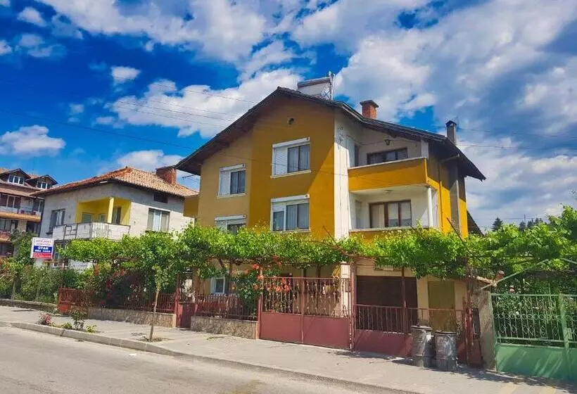 Majatalo Delieva House