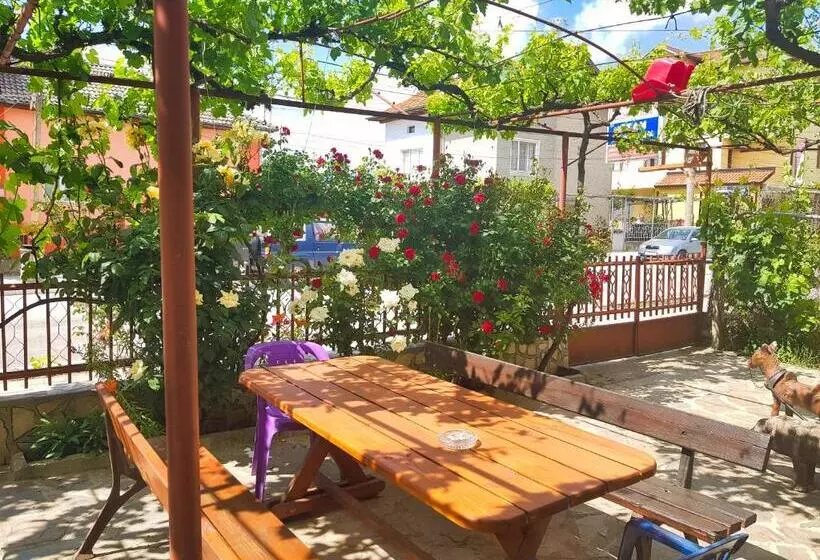 Majatalo Delieva House