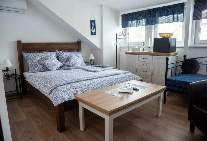 ペンション Penzion A Restaurace U Kalendů