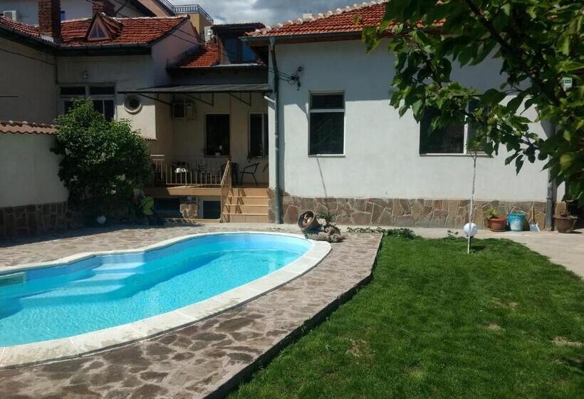 渡假胜地 къща за гости с минерална вода терма асклепий