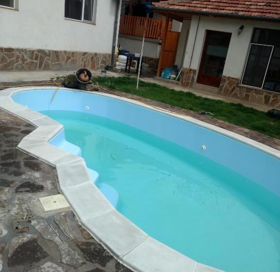 渡假胜地 къща за гости с минерална вода терма асклепий