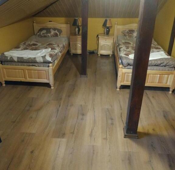 渡假胜地 къща за гости с минерална вода терма асклепий