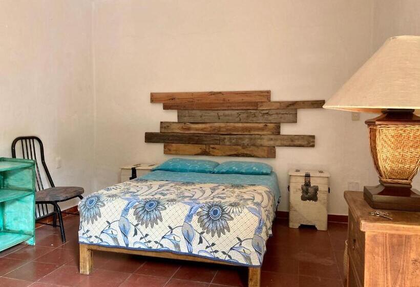 ユースホステル Posada Teopanco