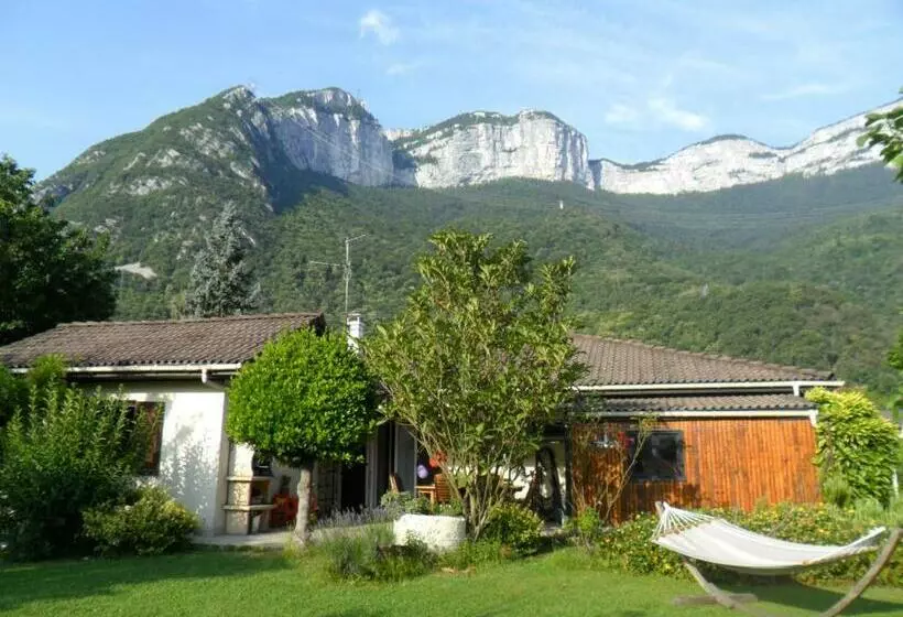 ベッドアンドブレックファースト Les Champs Dorés