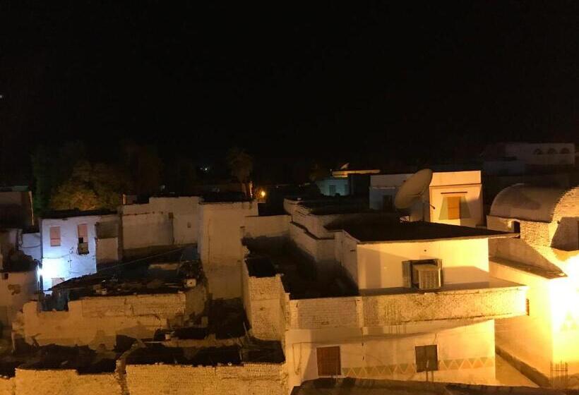 تختخواب و صبحانه Nubian Paradise