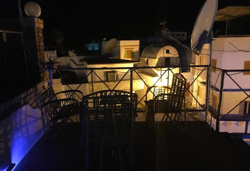 تختخواب و صبحانه Nubian Paradise