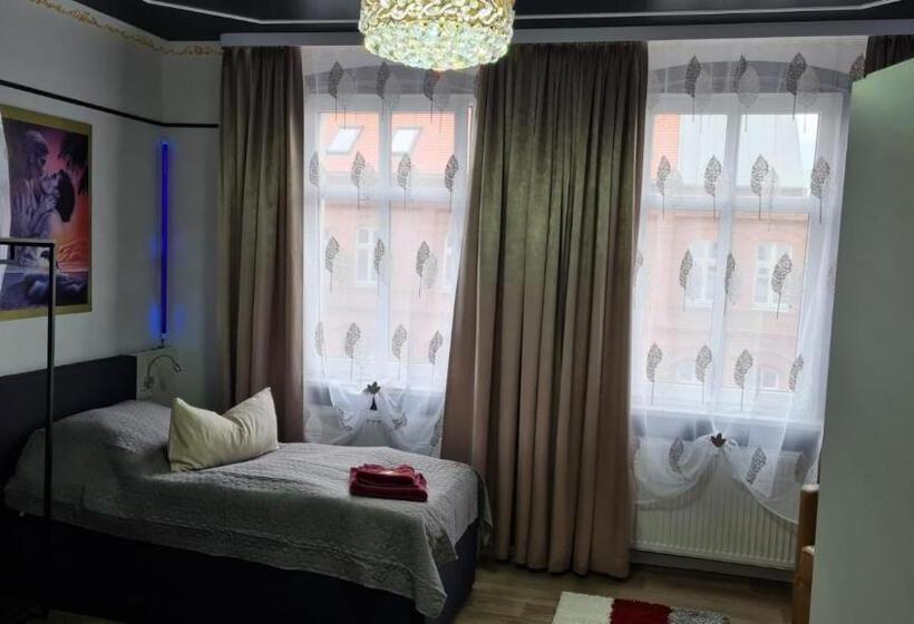 Best Preis Gold Suite Mit Netflix, Self Check In, Ebike Ladestation, Fahrradraum, Wlan, Netflix Un