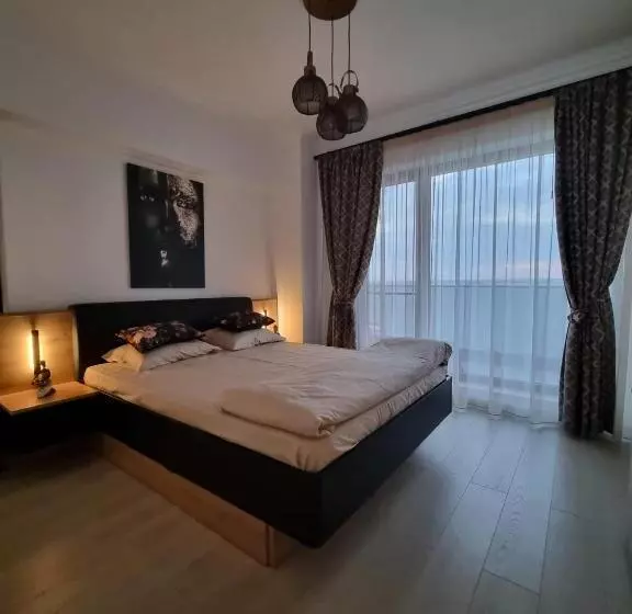 Deluxe Lake View