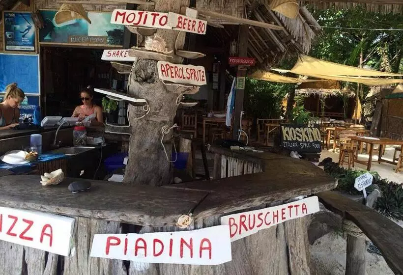 Hotelli Forra Pattaya Beach Front Bungalow