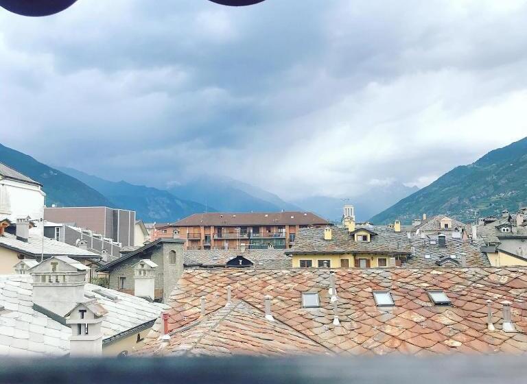 پانسیون Aymon De Challant