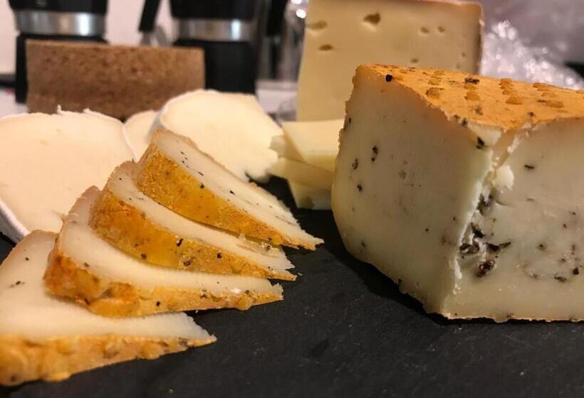 پانسیون Aymon De Challant