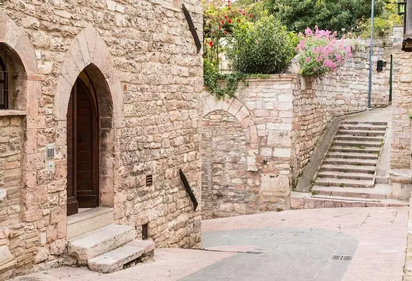 ペンション Room En Suite La Corte Assisi
